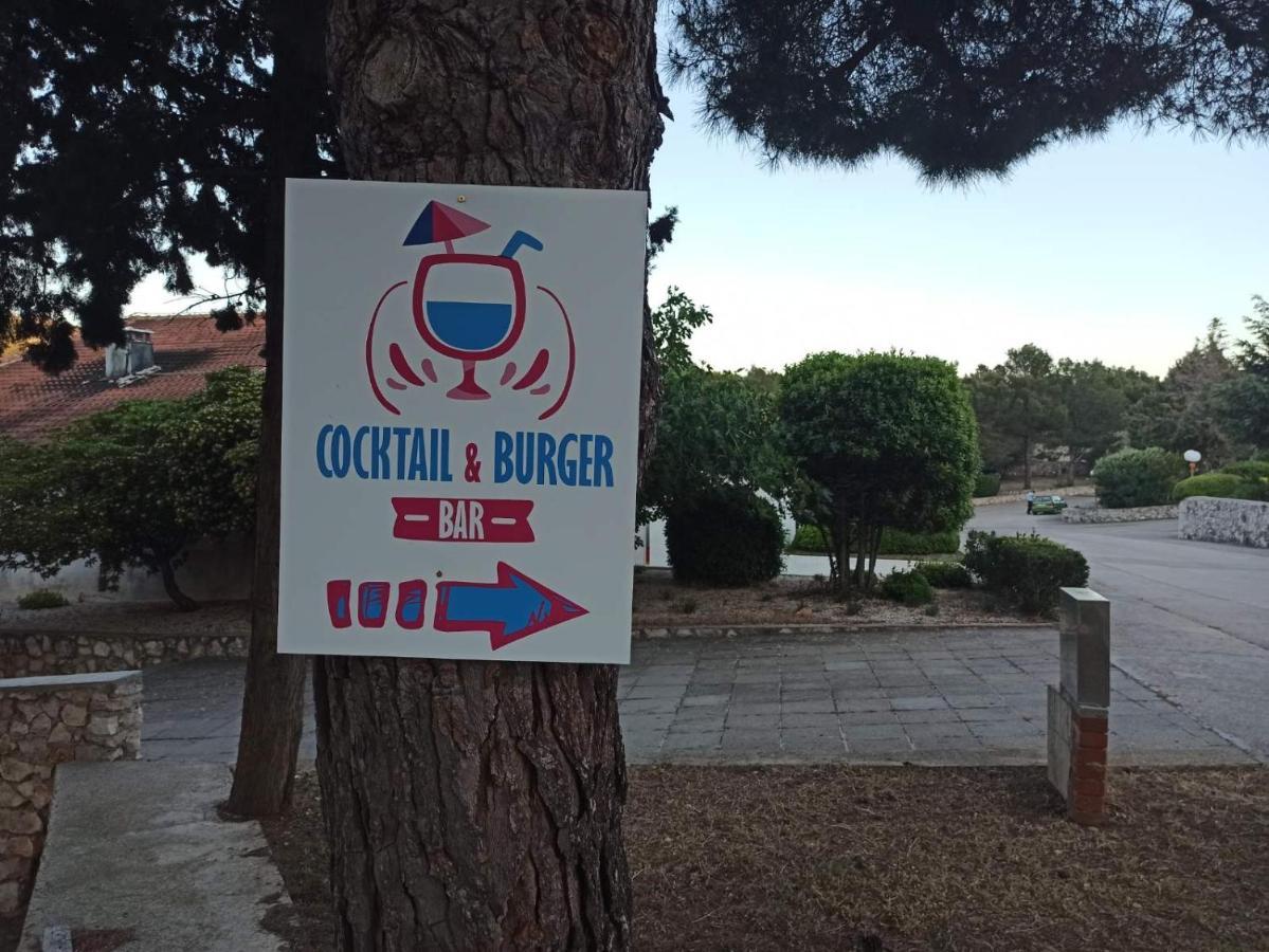 Mobile Home Lux Otok Murter يزيرا المظهر الخارجي الصورة